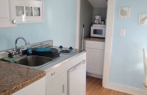 Cape Neddick Bed & Breakfast | 2 River Road Inn and Cottages