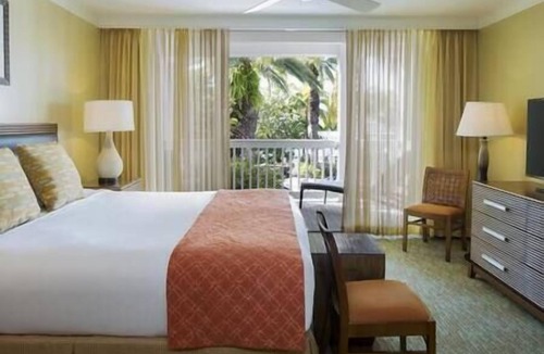 Bahama Village Resort | 2 Sunset Harbor Resort, Marina, In Town, Hot Tub!