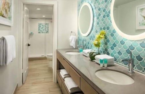 Bahama Village Resort | 2 Sunset Harbor Resort, Marina, In Town, Hot Tub!