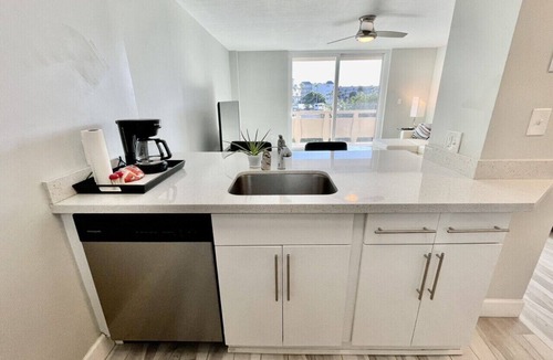 Cocoa Beach Apartment | 2020 Ocean View-Direct Beach Access