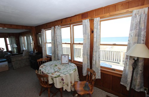 Sagamore Beach House | 233 Phillips Rd