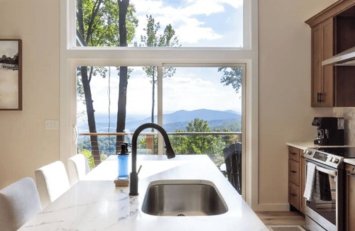 Stanardsville House | 273 Russel Ridge Rd Stanardsville, VA 22973
