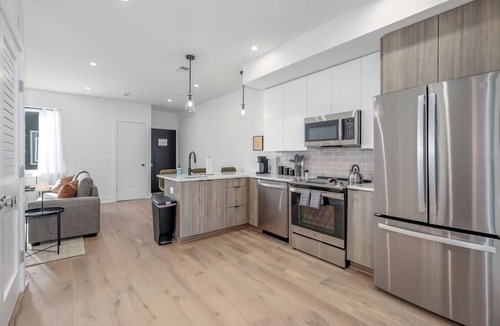 Southeast Hotel | 2BR Capitol Hill Apt w/Balcony - 3 Min to Metro!