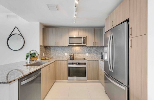 Doral Apartment | 2BR Luxury Stay | Downtown Doral's Best Location