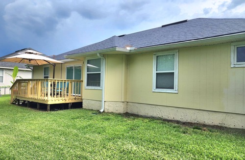Arlington House | 3/2 bedroom house in Arlington, Stadium, St John Town Center