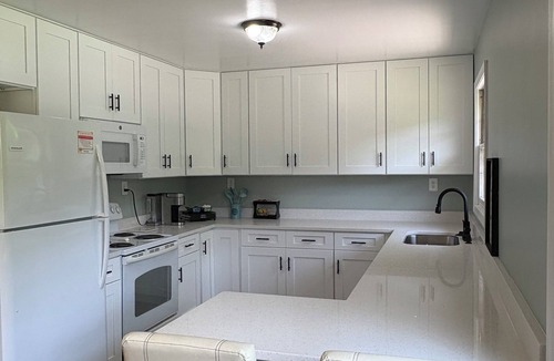 George Washington House | 3 Bed 1.5 Bath Quiet Countryside SFH Falmouth/Fredericksburg 2 King Beds Pets OK