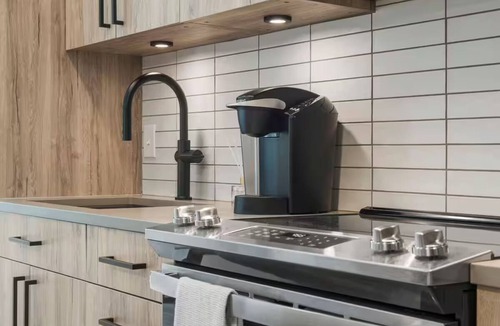 Navy Yard Apartment | 3 Units | Capitol Hill Proximity | DC Stay with Modern Style & Rooftop Views