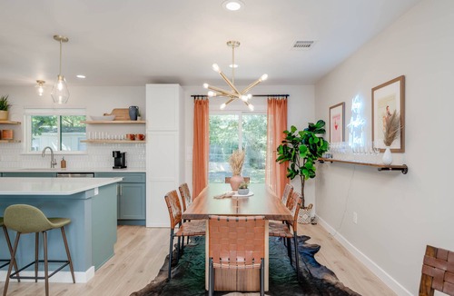 South Congress House | 3bed 2 bath gem located steps from South Congress!