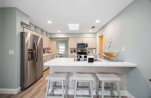 Pebble Beach House | 3BR Canal Pool Home, Outdoor TV: Near Manasota Key, Boca Grande and Golf