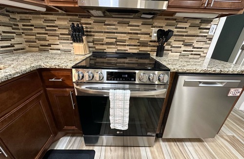 Cocoa House | 4-bdrm home in lovely Cocoa with Pool, WiFi, AC, Minutes to Attractions.