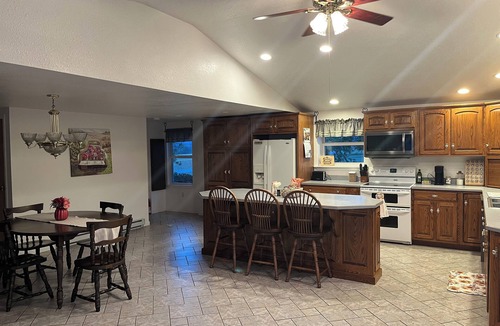 Buffalo Mills House | 4 bedroom house on two and a half acres in a peaceful country setting