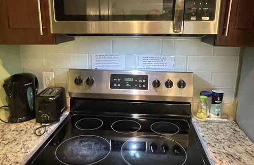 Gainesville Condo | 4 Pvt bed/Bath SU near UF/Shands H, I-75 &B. Plaza