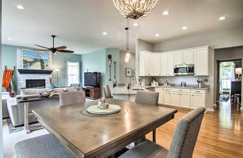 Ocean View House | 5 Mi to Bethany Beach: Chic Home w/Grill!