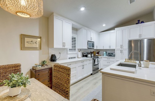 Stuart House | 5 Mi to Stuart Beach! Home w/Pet-Friendly Yard