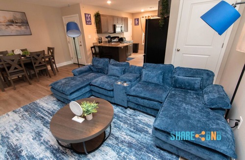 Jacksonville House | 6BR Corporate Housing Near LRAFB — Crews, Military & Teams