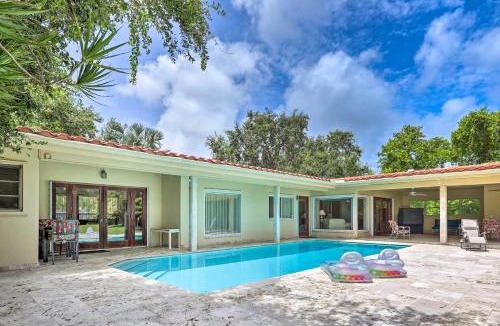Pinecrest House | 7545 Southwest 124th Street