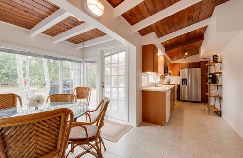 Sugarloaf Key House | 9BR Estate | 3 Homes/2 Pools/Hot tub -30 Min to KW