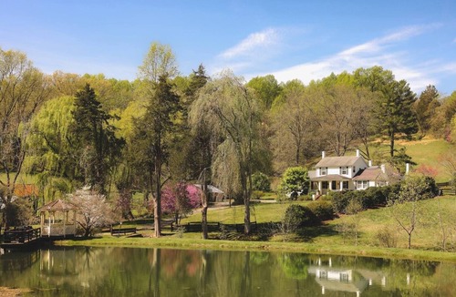 Gordonsville Cottage | A Charming Estate Cottage at Grelen's Spotswood Lodge in Central VA