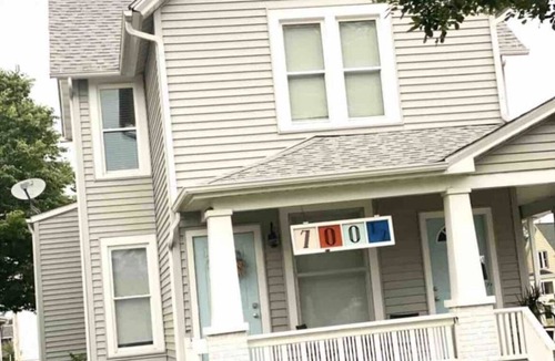 Cedar Rapids Apartment | Ace location ▪️Work from home!