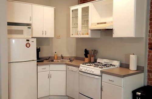 Adams Morgan Bed & Breakfast | Adams Morgan, Charming, 1 Bedroom Walk Everywhere!