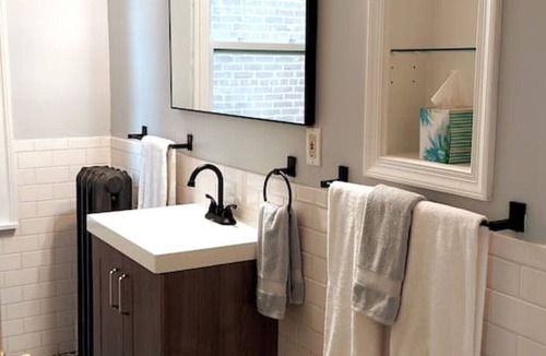 Adams Morgan Bed & Breakfast | Adams Morgan, Charming, 1 Bedroom Walk Everywhere!