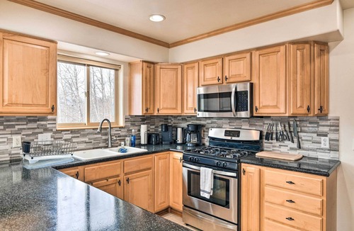 Eagle River Cottage | Alaskan Mountain Gem With Private Hot Tub & Gym!