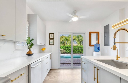 Poiciana Park II House | Amazing 8 Bedroom, 5 Bath