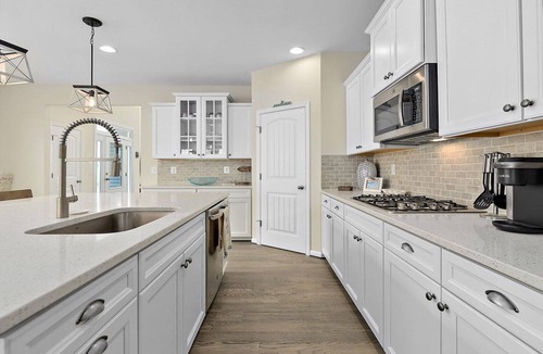 Frankford House | AMENITIES GALORE 5 Bedroom Townhome Ocean View Beach Club