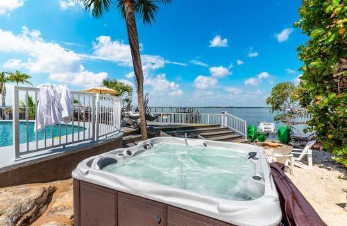 Stuart Villa | Aquatopia North