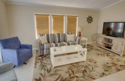 Assateague Pointe House | Assateague Pointe 2 br/1 ba 2 outdoor pools -in WOC.