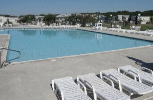 Assateague Pointe House | Assateague Pointe 2 br/1 ba 2 outdoor pools -in WOC.