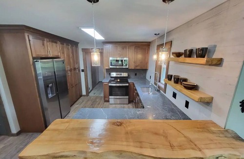 Queensbury House | August Dates Open! Private Pool & Arcade