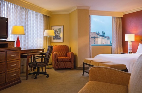 Downtown West Hotel | Baltimore Marriott Inner Harbor at Camden Yards