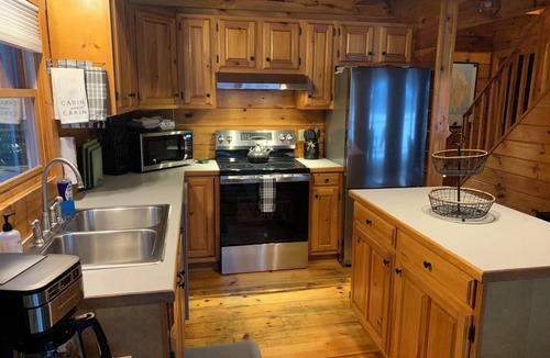 Bar Harbor House | Bar Harbor Oceanfront Log Cabin 10 min to Acadia National Park