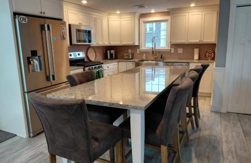 Green Harbor-Cedar Crest House | Barefoot 50!