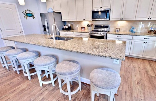 Bayside Villa | Bayside Resort: Great Location Walk to The Pool: