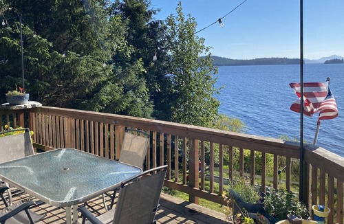 Ketchikan House | Beach Front Spacious Home-Whale watch from the deck!