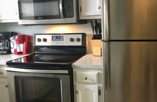 Avon By The Sea Condo | Beachfront 2BR Townhouse Ocean-View Balcony, Pool & Private Beach