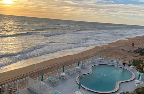Ocean Shores Condo | Beachfront Condo at quiet end of Ormond Beach. Snowbirds Welcome !