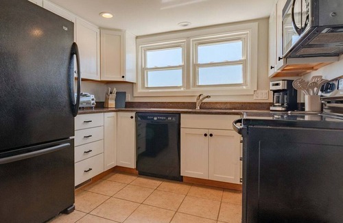 Matunuck House | Beachfront in Matunuck! Newly Renovated!