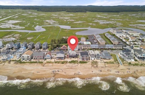 Salisbury Apartment | Beachfront Parking Salisbury Beach Retreat