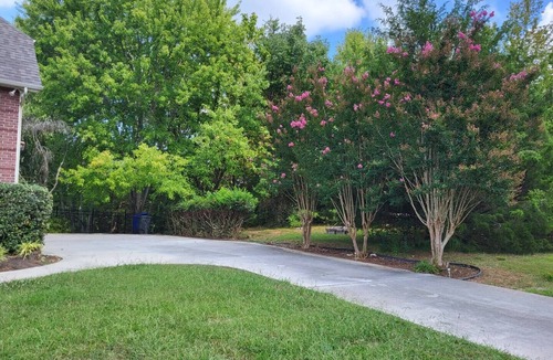 Ashley Oaks House | Beautiful 1 acre 4 bd 3 bath non-smoking home