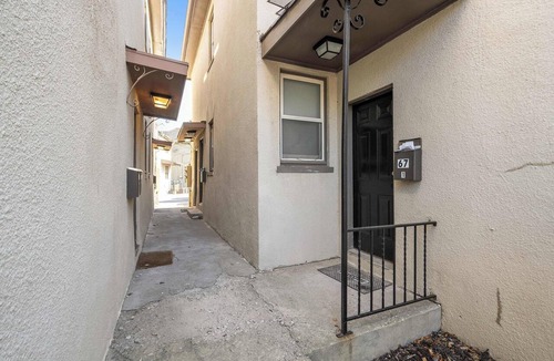 Italian Village Apartment | Beautiful 1 Bedroom in the Heart of Short North