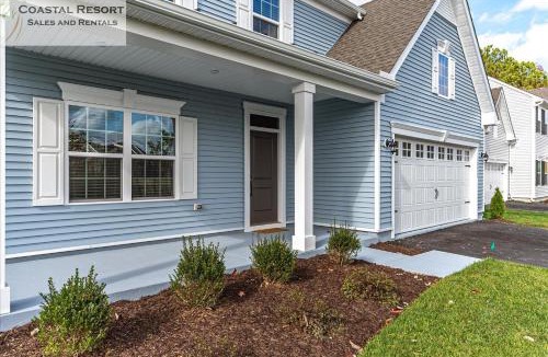 Bayside House | Beautiful 5 Bedroom Home in America's Coolest Small Town!