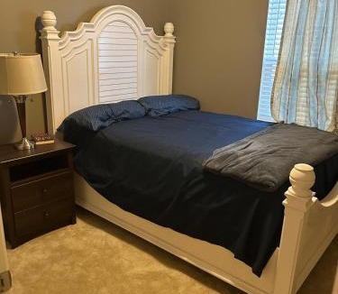 Hedgesville House | Beautiful, Cozy Fully finished Townhome