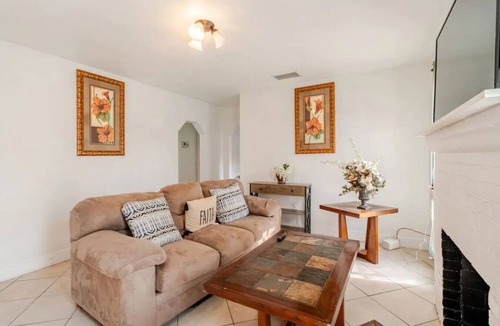 Westgate House | Beautiful home in West Palm - 5 min to Airport