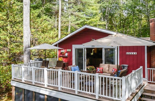 Raymond House | Beautiful Lakefront Escape - Book Your Fall Foliage GetAway!