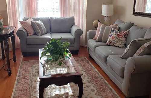 Garrison House | Beautiful modern and updated Townhome in Owings Mills - 4 bedrooms 3.5 baths