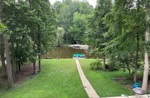 Locust Grove House | Beautiful, quiet lakefront property at Lake of the Woods, Virginia
