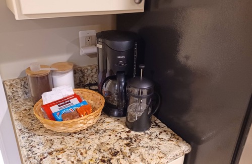 Takoma Apartment | Beautiful Renovated 2 Bedroom Apt Takoma Pk